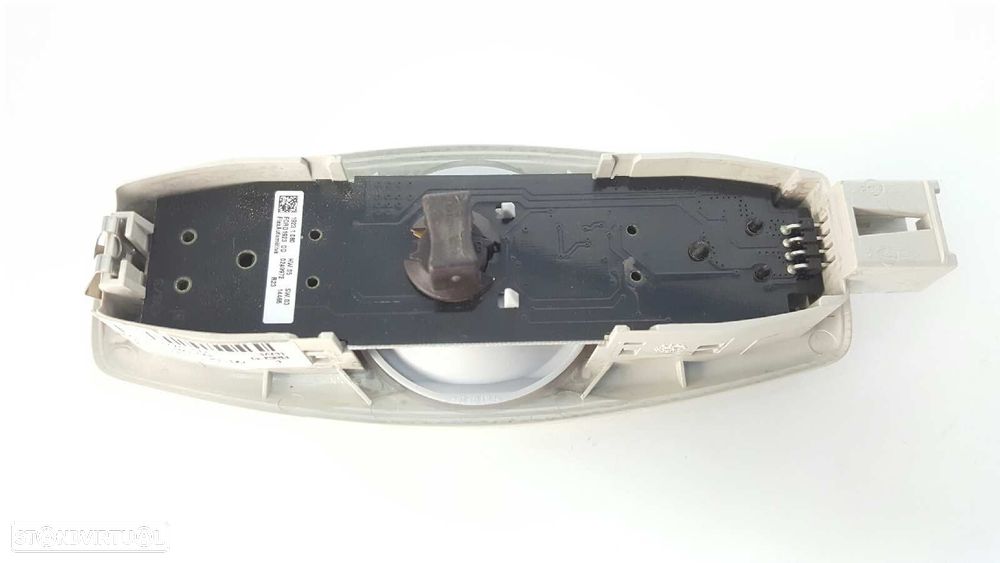 LUZ INTERIOR FORD FOCUS LIM. TREND + - 2