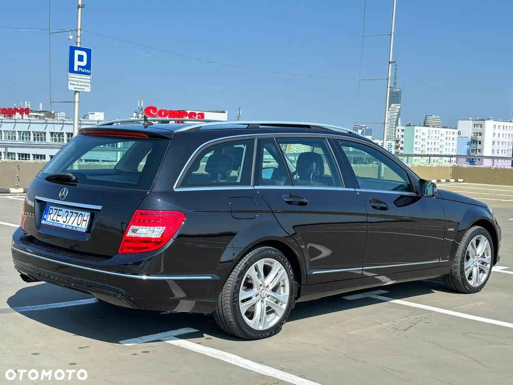 Mercedes-Benz Klasa C 180 BlueEFFICIENCY 7G-TRONIC Avantgarde - 11