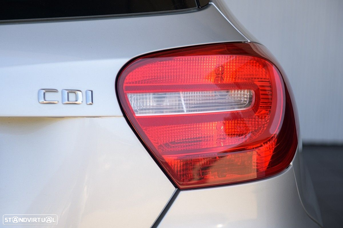 Mercedes-Benz A 200 CDi BE AMG Line Aut. - 13