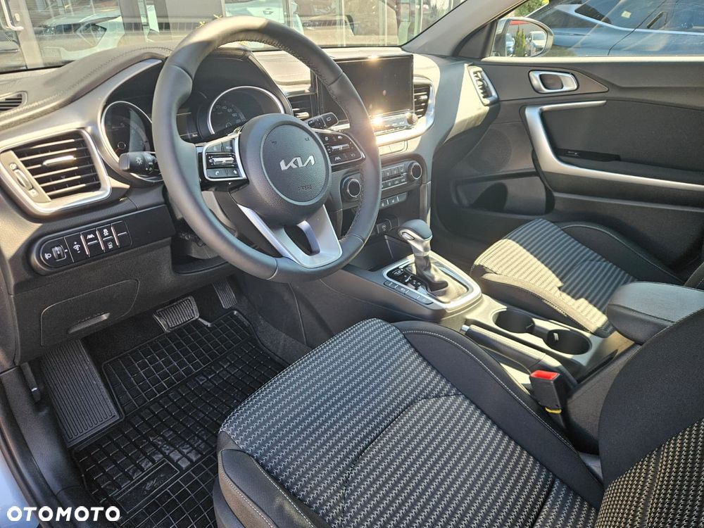 Kia XCeed 1.6 T-GDI M DCT - 14