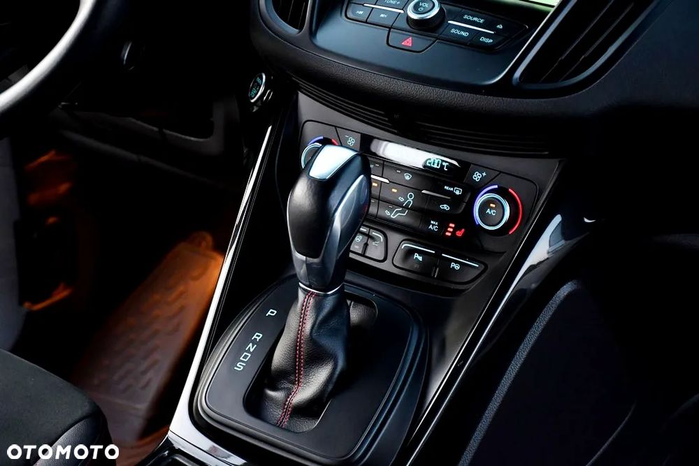 Ford Kuga 1.5 EcoBoost AWD ST-Line ASS - 24