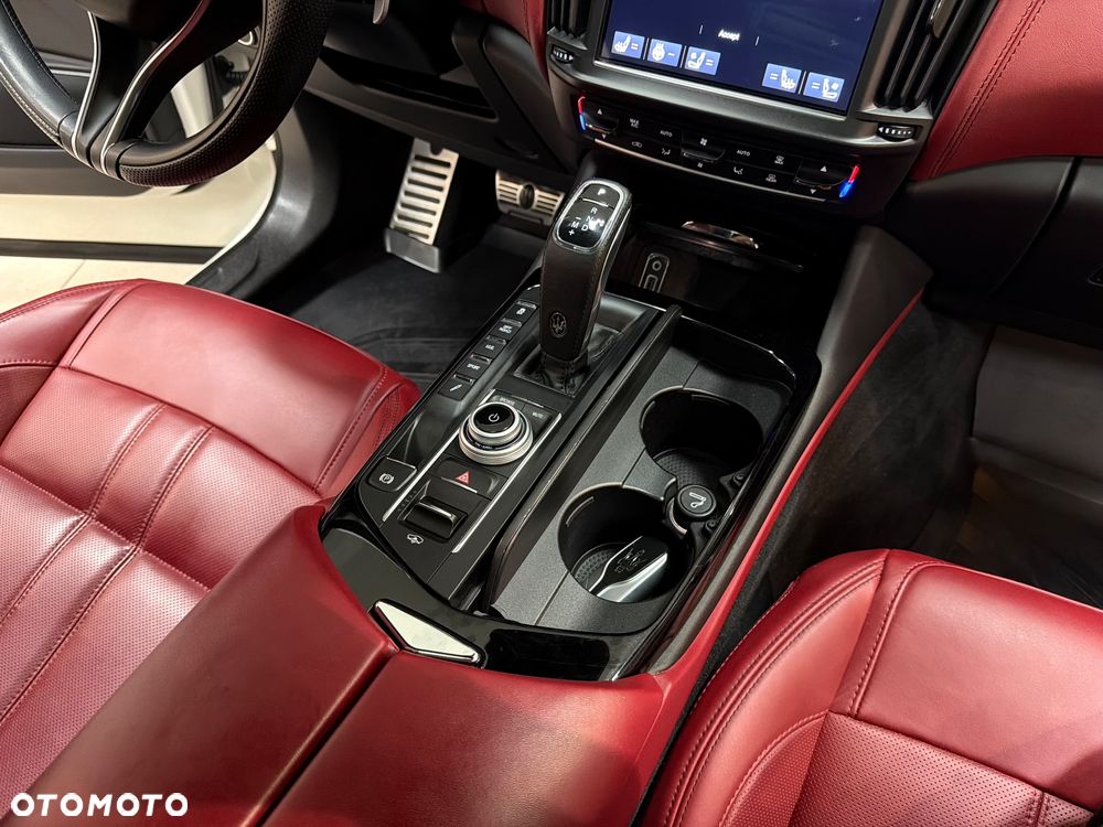 Maserati Levante - 39