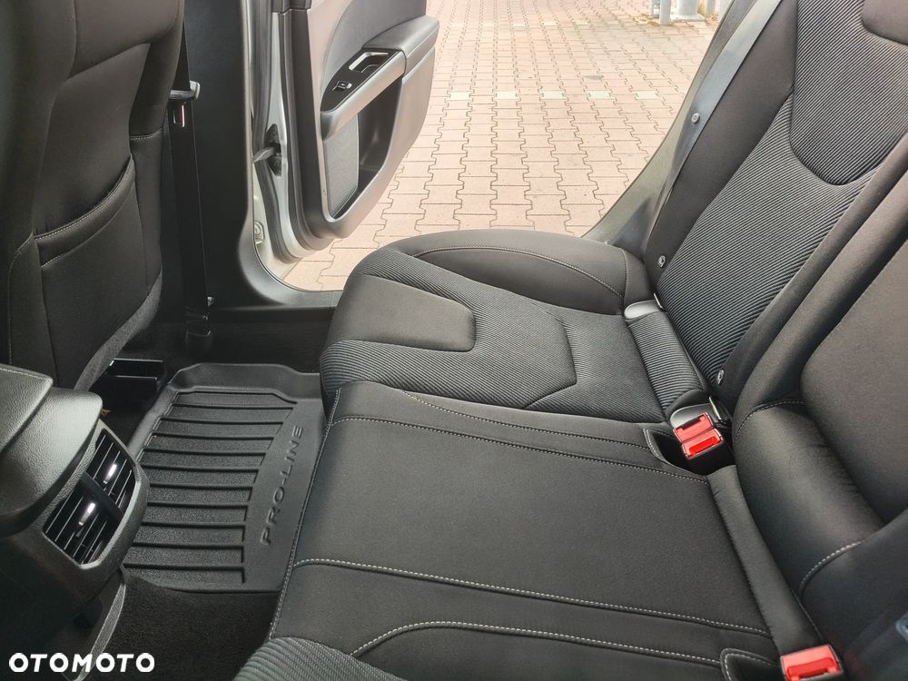 Ford Mondeo 2.0 TDCi Allrad Trend - 27