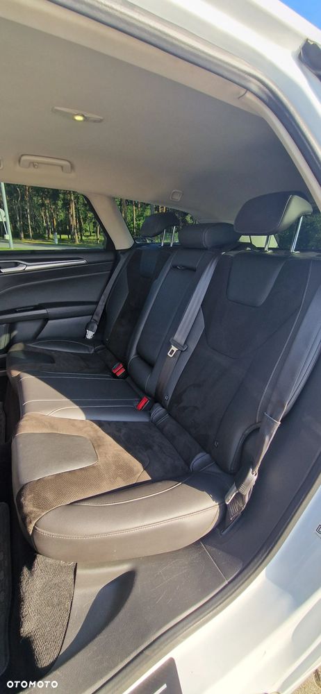 Ford Mondeo 2.0 TDCi ST-Line PowerShift - 17