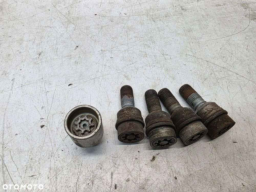 ŚRUBY ZABEZPIECZAJĄCE PŁYWAJĄCA PODKŁADKA AUDI VW SEAT SKODA ,J" 60 MM - 4