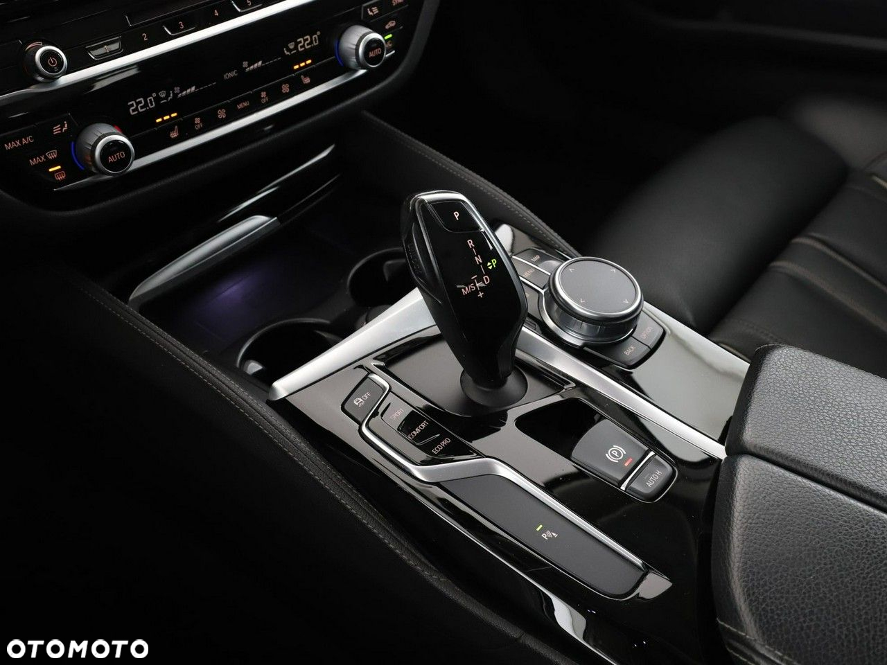 BMW Seria 5 520d Luxury Line - 31