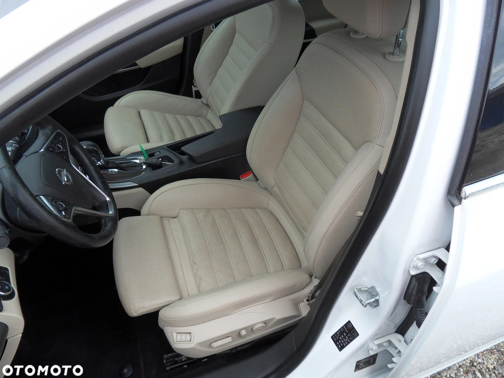 Opel Insignia 1.6 CDTI Cosmo - 13