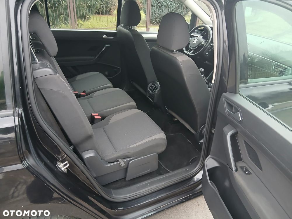 Volkswagen Touran 1.6 TDI BMT Comfortline - 25
