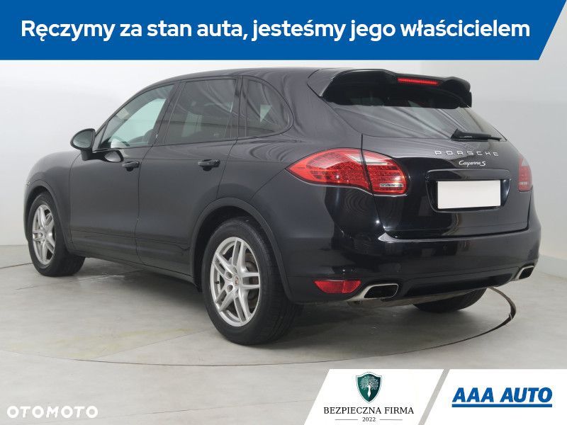 Porsche Cayenne - 6