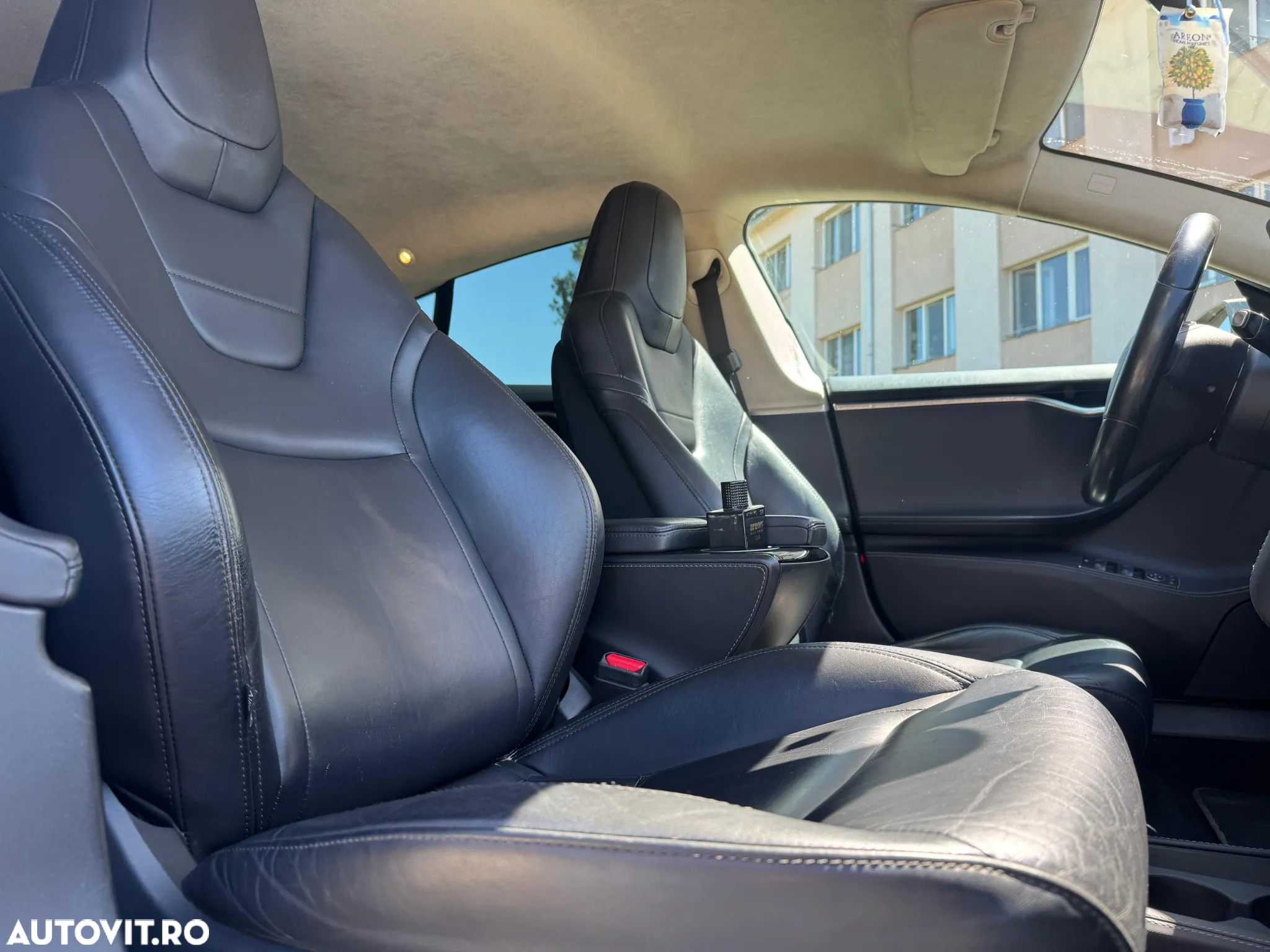Tesla Model S 85D Allradantrieb - 11