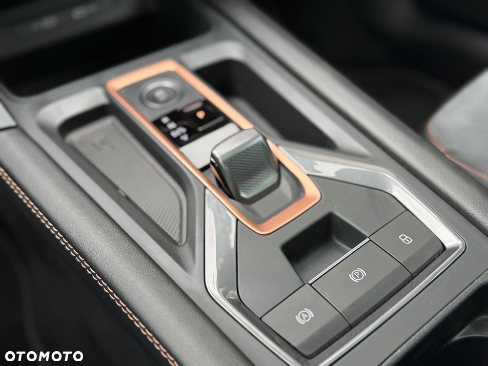 Cupra Formentor 2.0 TSI 4Drive DSG VZ Black Edition - 27