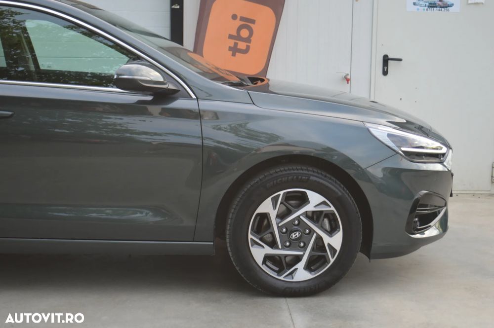 Hyundai i30 1.5 96CP M/T Highway - 19