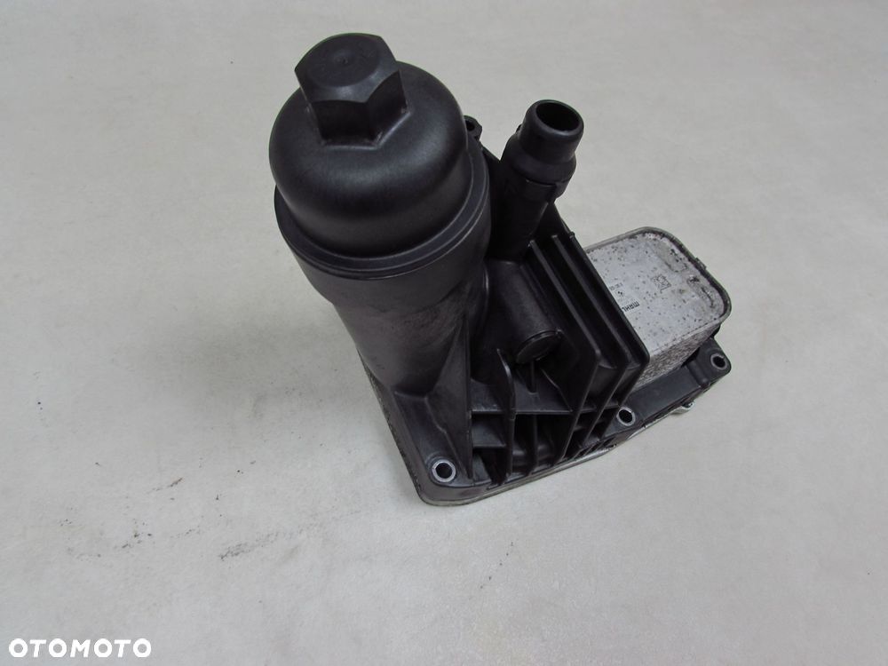 BMW F10 F11 F20 F30 E90 2.0 D N47 OBUDOWA FILTRA OLEJU CHLODNICZKA 170377932 70377354 8507626 - 5