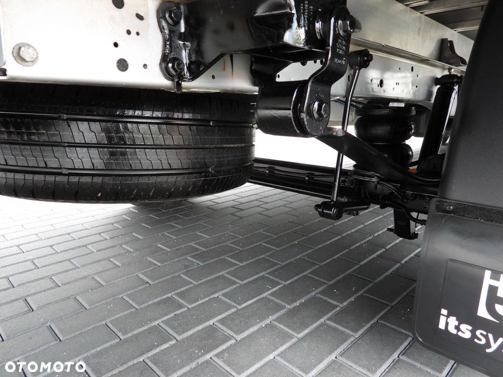 Ford TRANSIT PLANDEKA 10 PALET WEBASTO TEMPOMAT LEDY PNEUMATYKA KLIMATYZACJA  160KM - 19