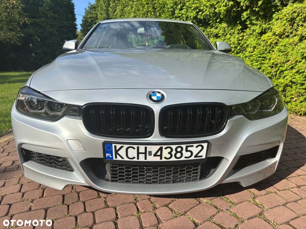 BMW Seria 3 328i - 2