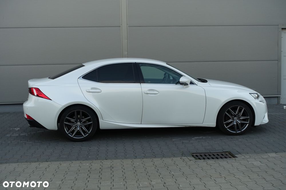 Lexus IS 250 Elegance - 4