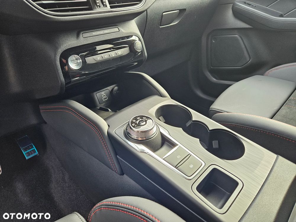 Ford Kuga 2.5 FHEV FWD ST-Line X - 22