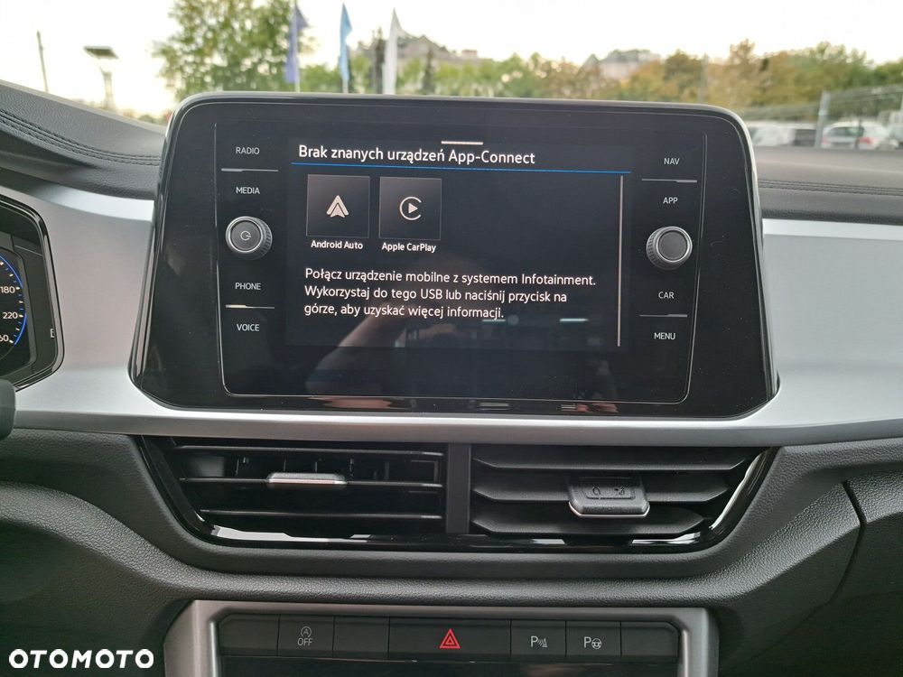 Volkswagen T-Roc 1.5 TSI Life Plus DSG - 28