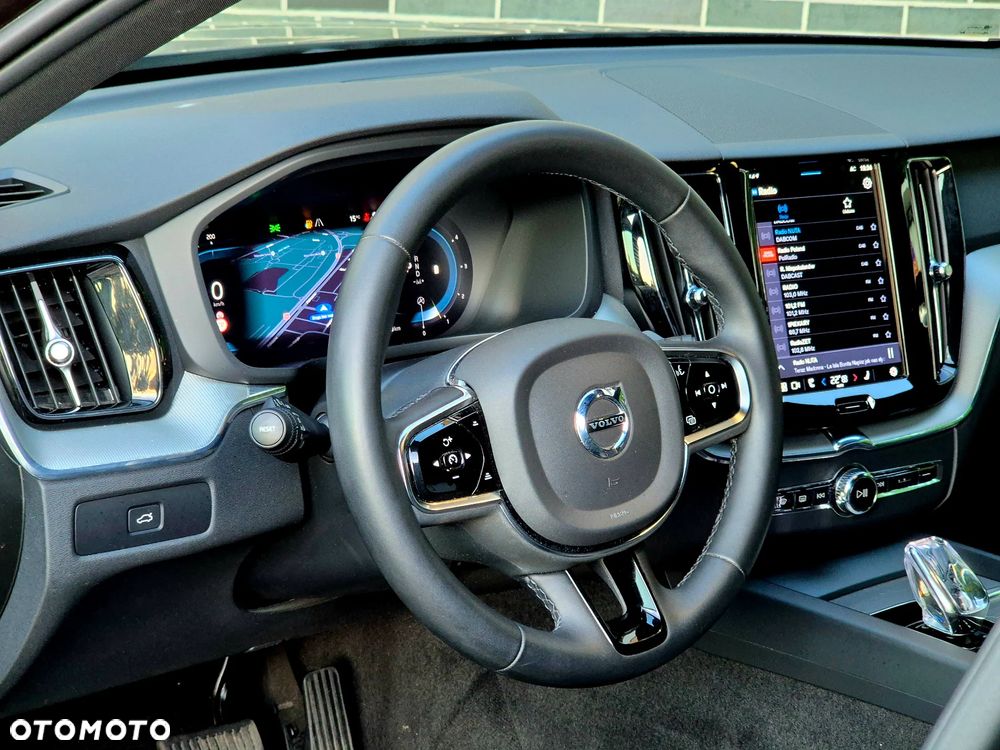 Volvo XC 60 B4 D Ultimate Dark - 18