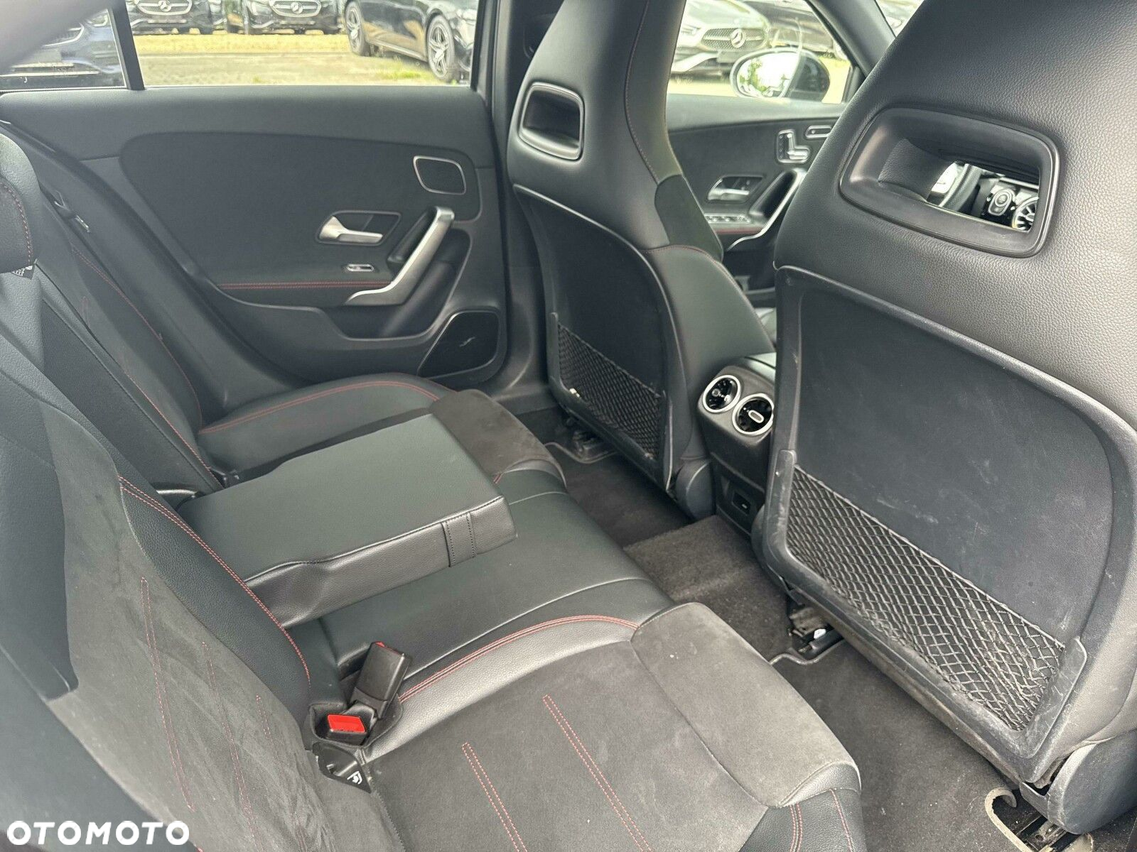 Mercedes-Benz Klasa A 180 AMG Line 7G-DCT - 20