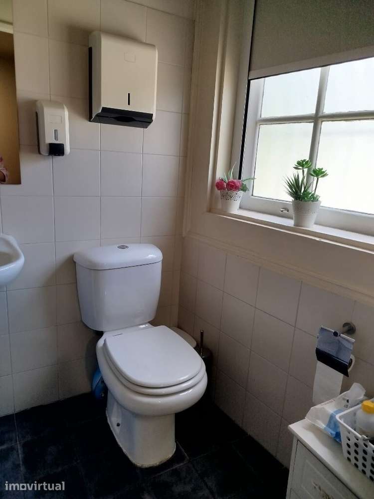 Quarto com Wc a 250m da Universidade - Grande imagem: 4/10