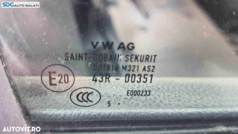 Geam Sticla Culisant de pe Usa Portiera Dreapta Spate Sofer Skoda Rapid 2012 - 2017 [C1588] - 2