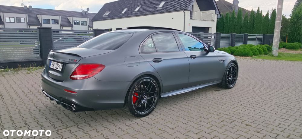 Mercedes-Benz Klasa E - 21