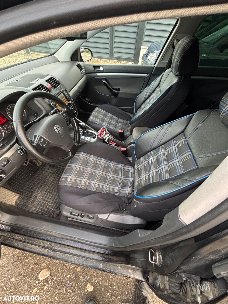 Volkswagen Golf 2.0 TDI Comfortline DSG - 20