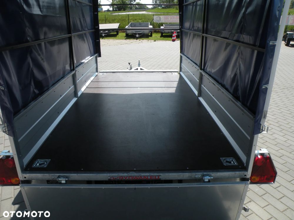 Rydwan C-750/E2 - 5
