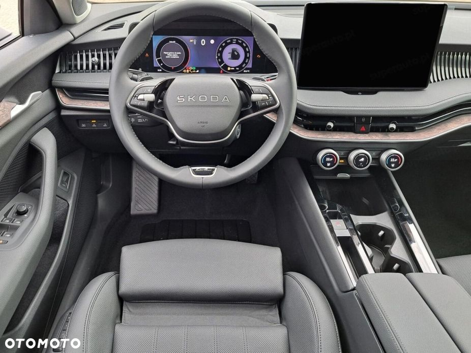 Skoda Superb 2.0 TDI SCR L&K DSG - 9