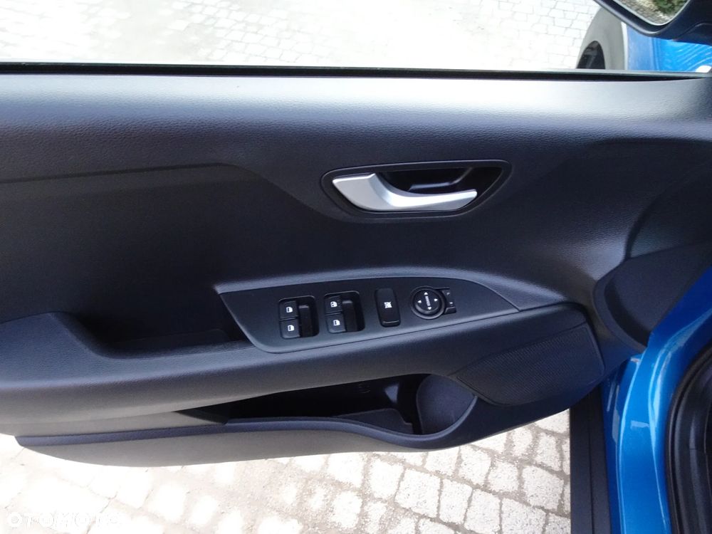 Kia Stonic 1.0 T-GDI M - 36