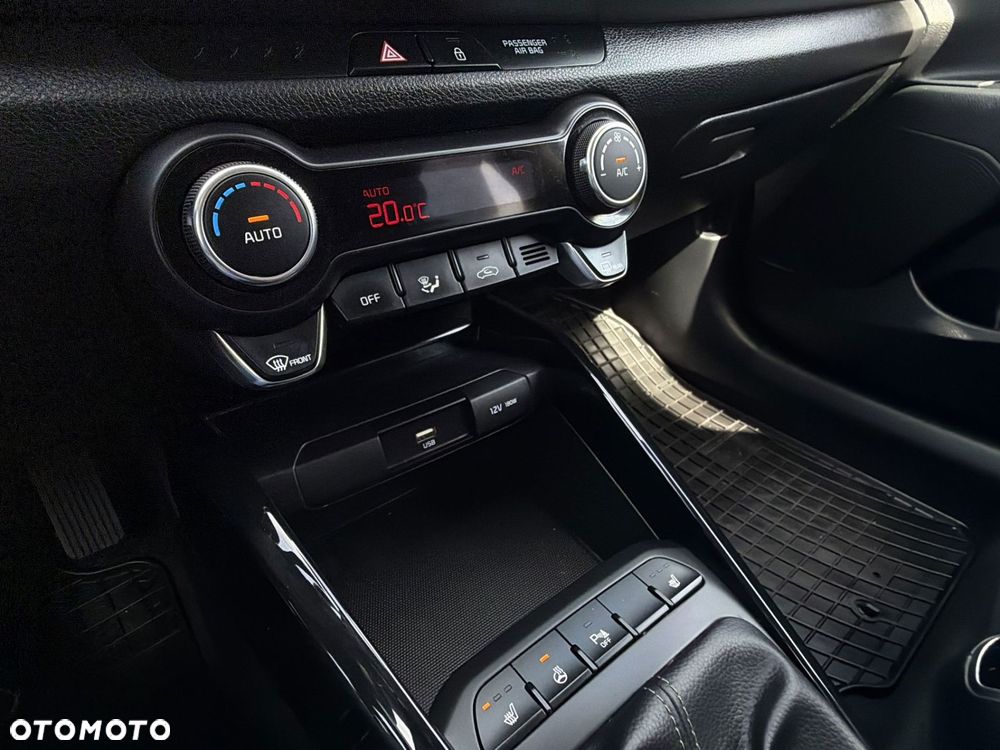 Kia Rio 1.2 L Business Line - 21