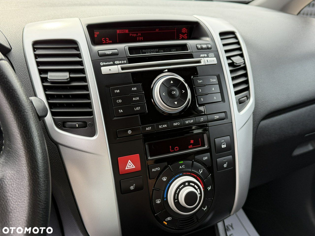 Kia Venga - 25