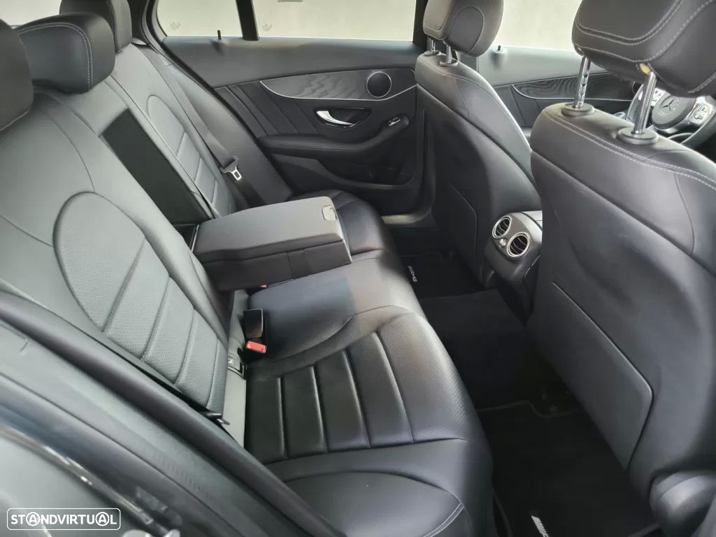 Mercedes-Benz C 300 de AMG Line - 28