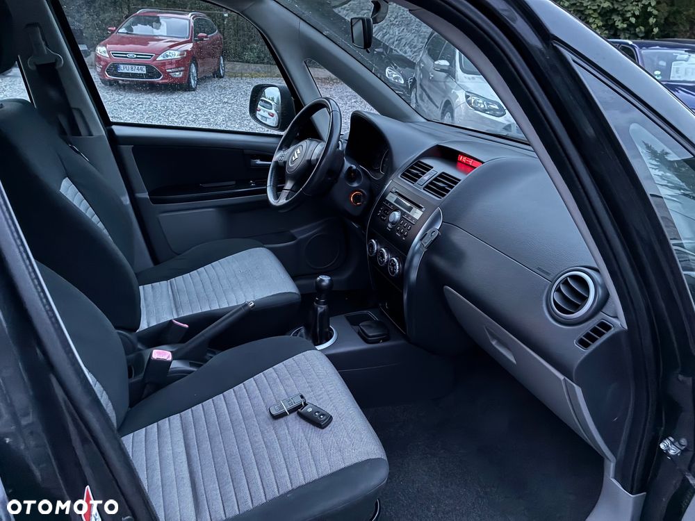 Suzuki SX4 1.6 VVT 4x2 Comfort - 12