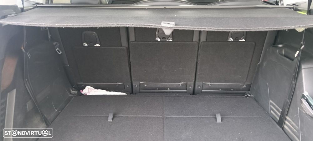 Peugeot 5008 1.5 BlueHDi Allure Pack — fotografia 15