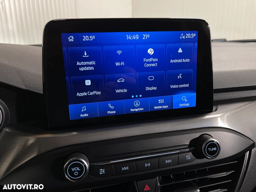 Ford Focus 1.0 EcoBoost 6MT MHEV Titanium - 18