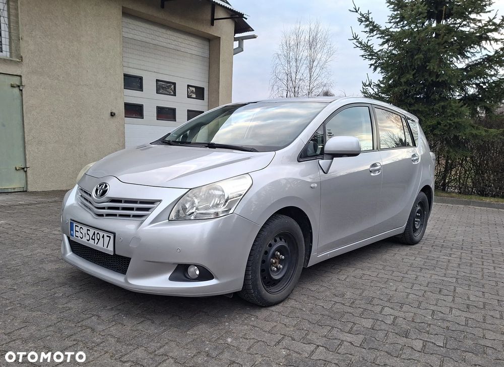 Toyota Verso 1.8 Premium EU5 - 1