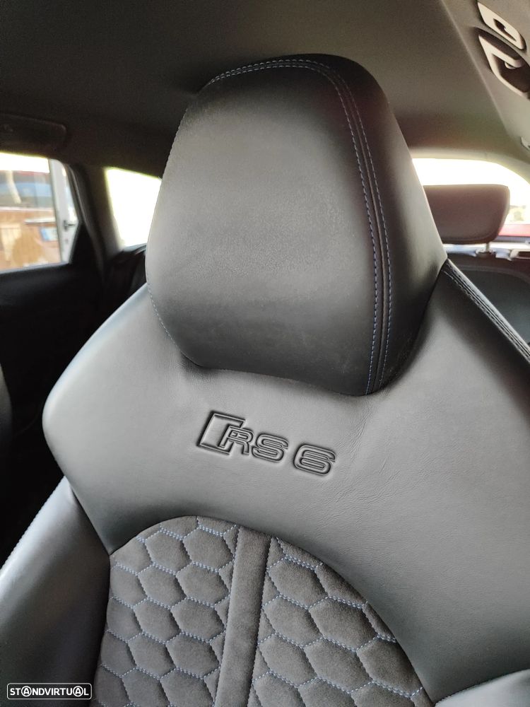 Audi RS6 Avant 4.0 TFSi Plus quattro Tiptronic - 44