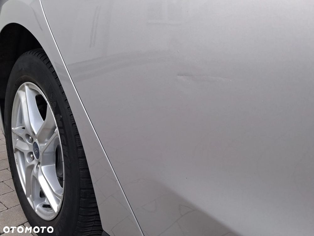 Ford Focus 1.5 EcoBlue Connected - 23