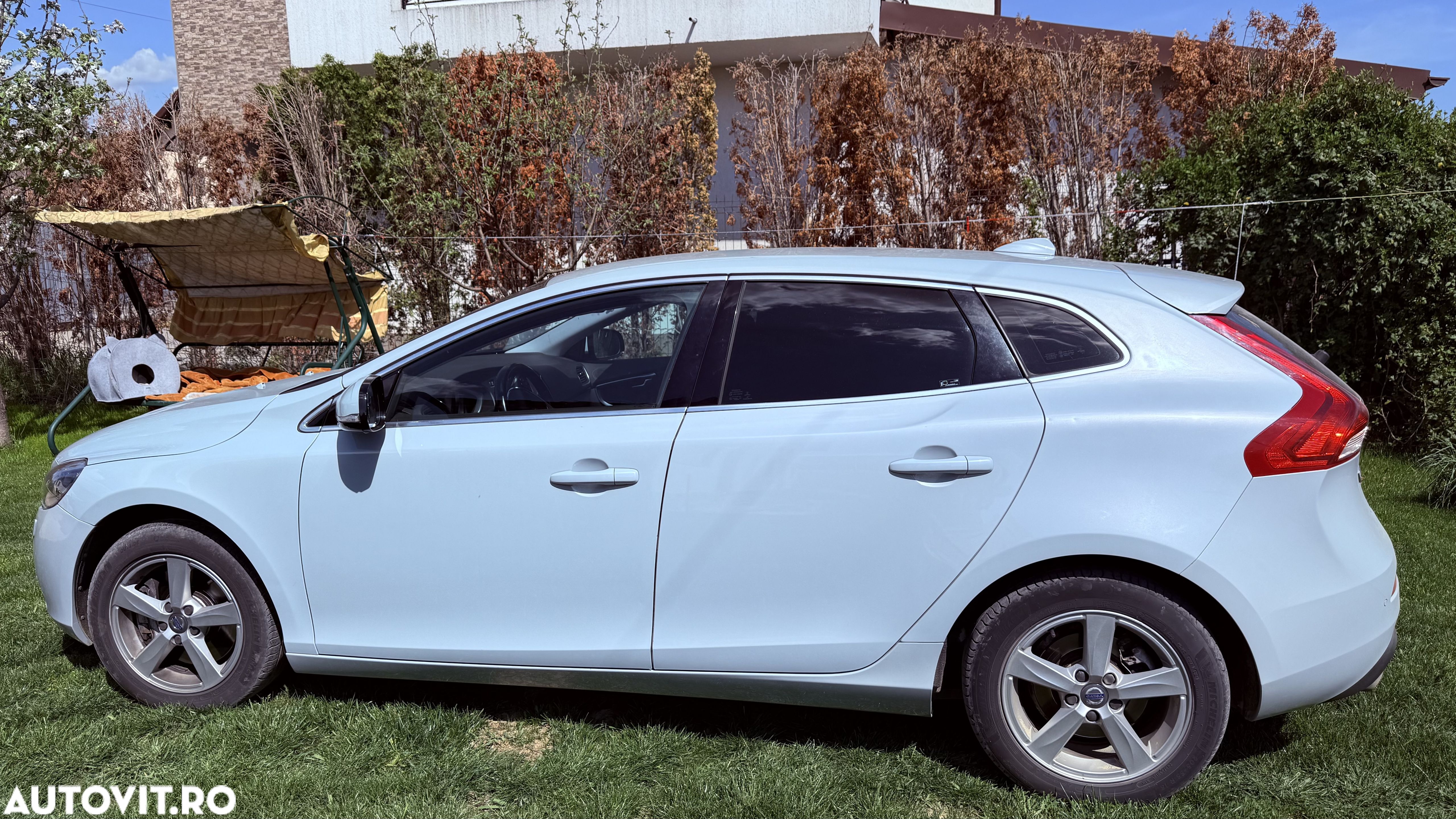 Volvo V40 D4 Ocean Race - 1