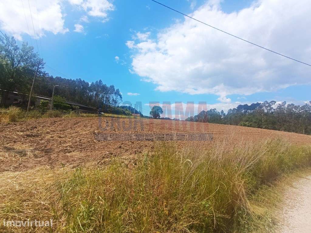 Terreno em Vilarinho das Cambas - Vila Nova de Famalicão - Grande imagem: 4/7