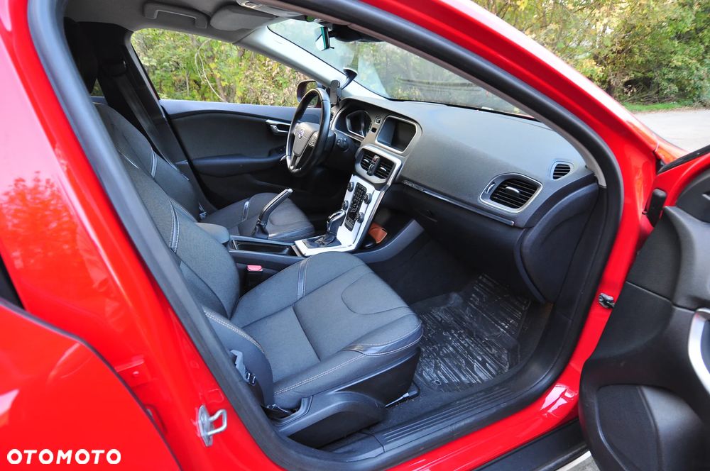 Volvo V40 Cross Country T4 AWD Momentum - 19