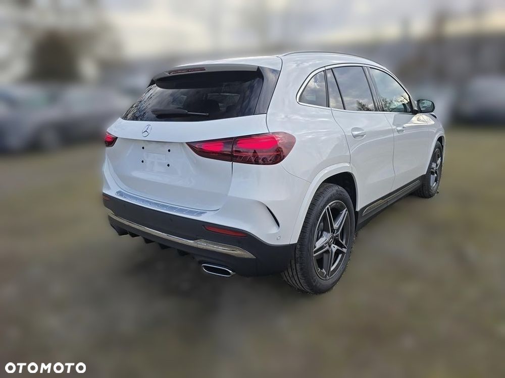 Mercedes-Benz GLA 200 mHEV AMG Line 7G-DCT - 4