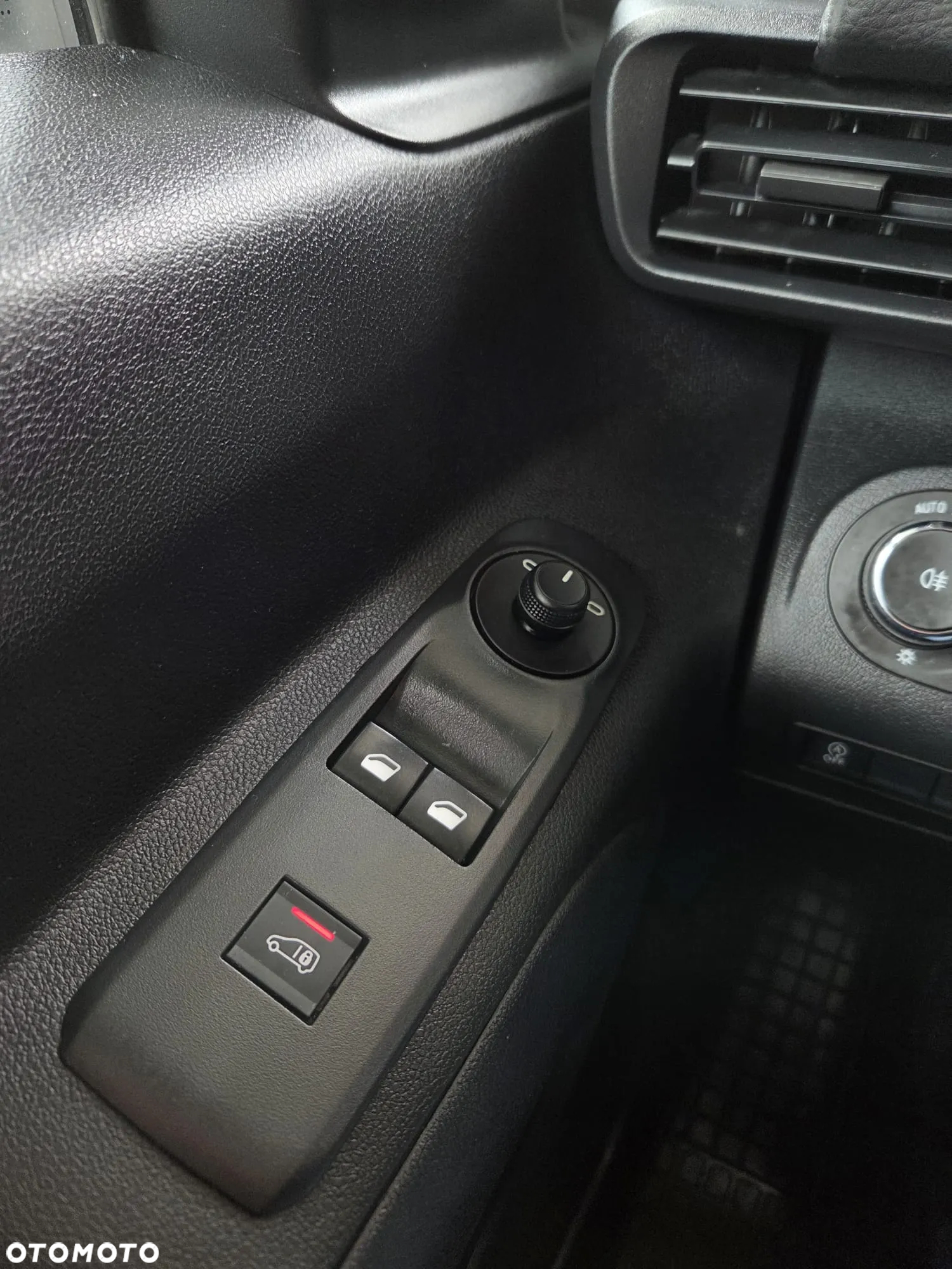 Opel Combo - 23