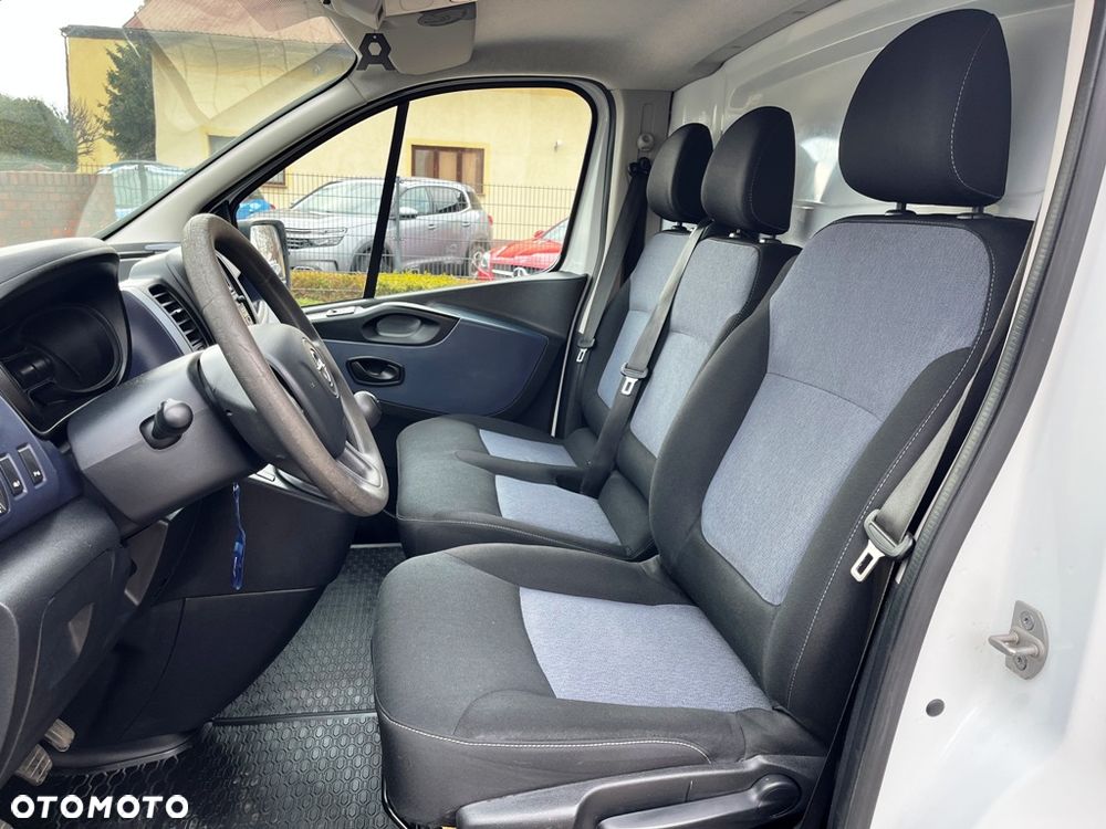 Opel VIVARO - 8