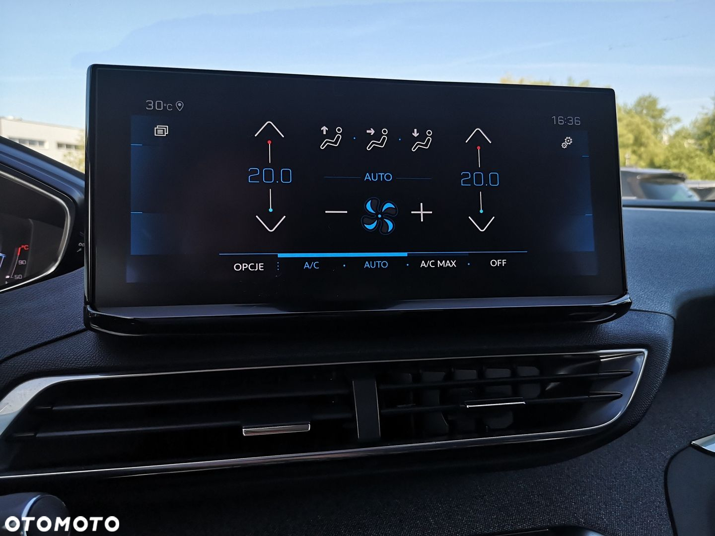 Peugeot 3008 1.2 PureTech Allure S&S EAT8 - 12