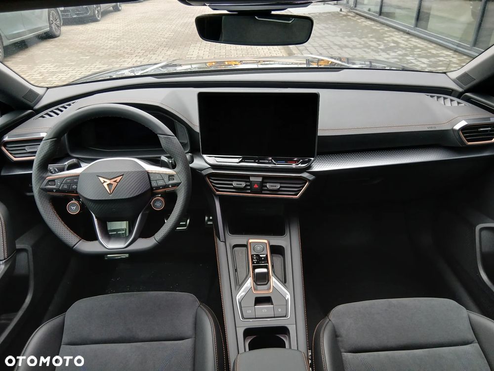 Cupra Leon 1.5 eTSI DSG - 16