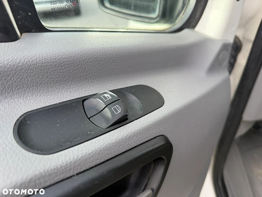 Volkswagen Crafter - 16