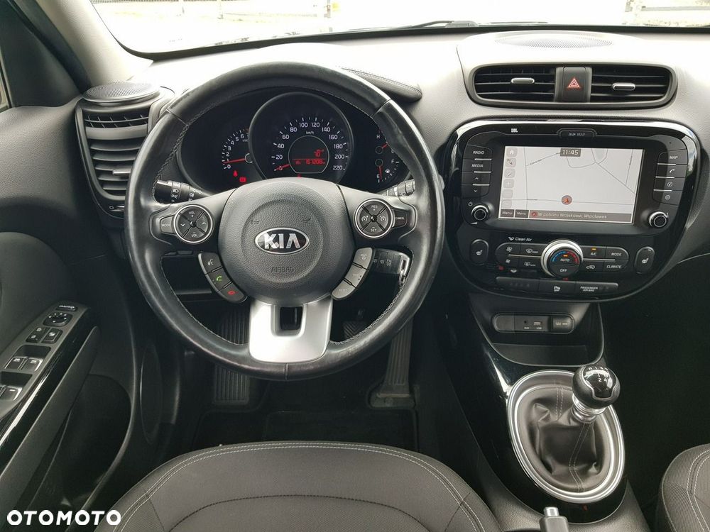 Kia Soul 1.6 GDI Dream Team Edition - 13